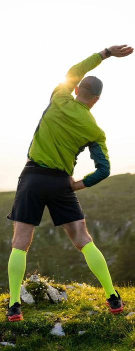 homme sportif etirement