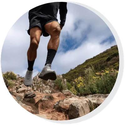 coureur chemin pierres